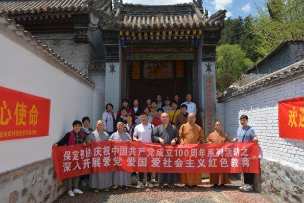 逃离黄金城堡